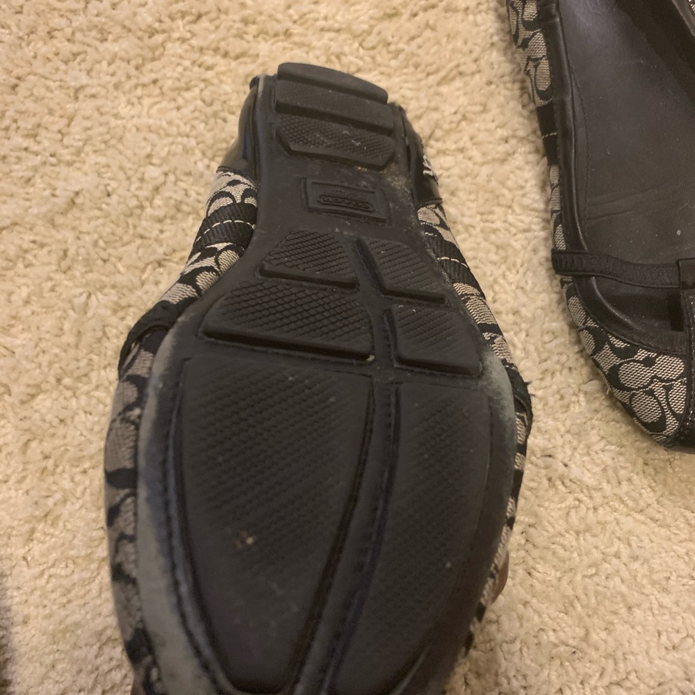 Coach flat - Picture 2 of 2